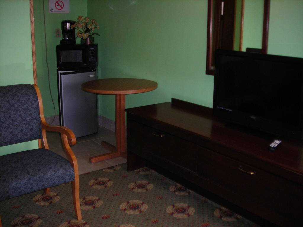 ויסקונסין דלס Deer Trail Motel חדר תמונה