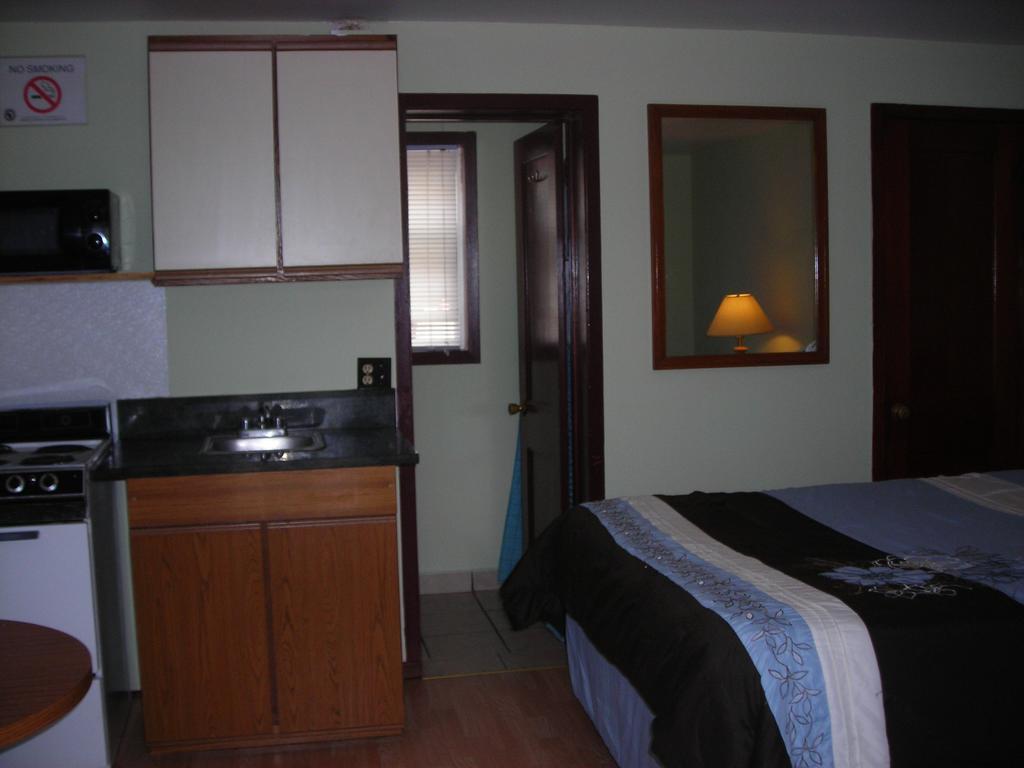 ויסקונסין דלס Deer Trail Motel חדר תמונה