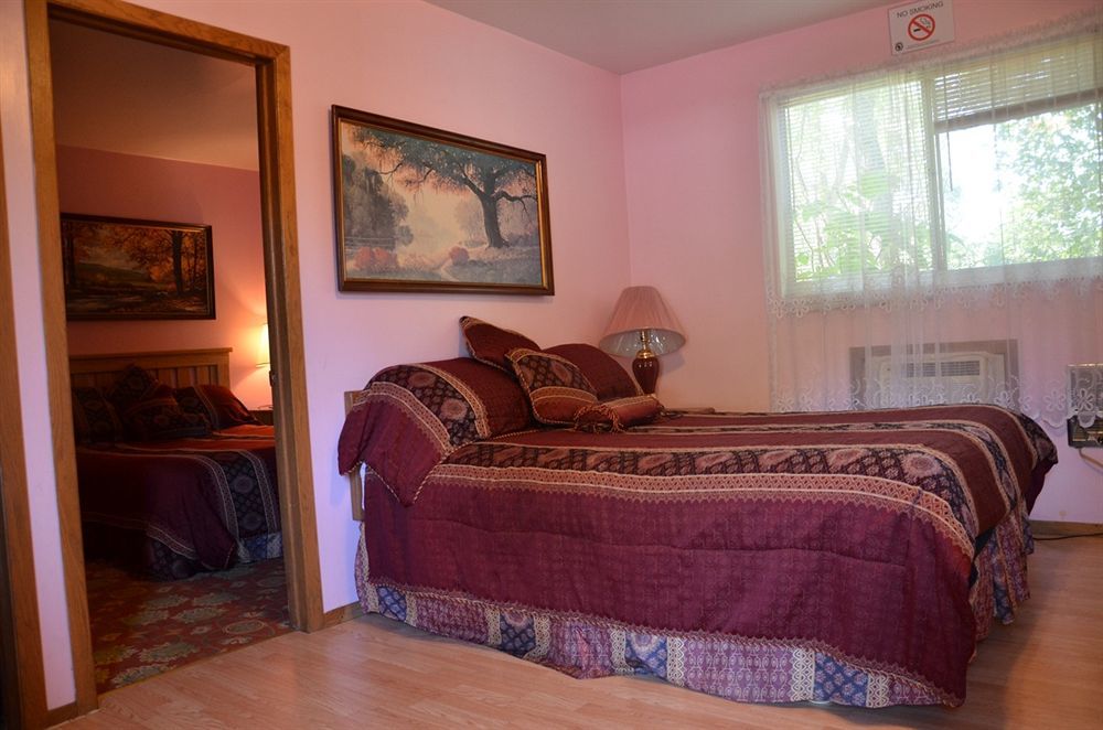 ויסקונסין דלס Deer Trail Motel מראה חיצוני תמונה